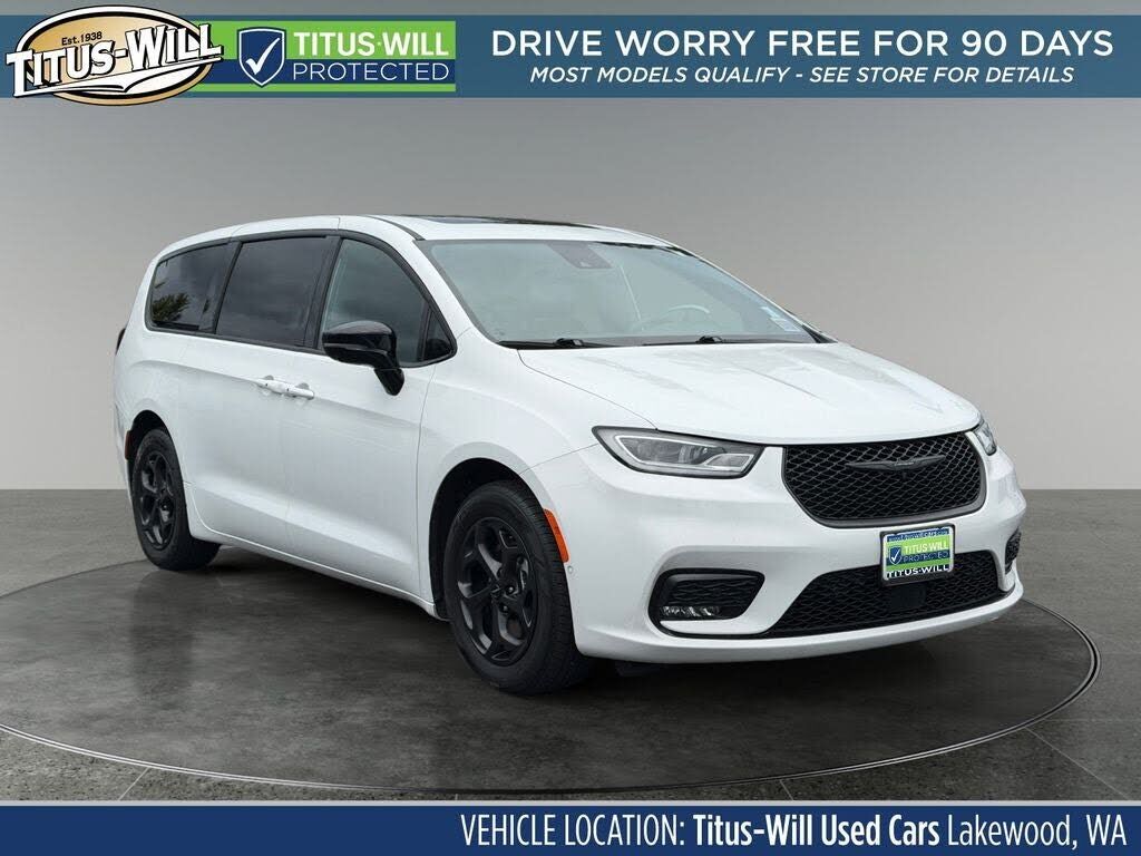 2023 CHRYSLER Pacifica