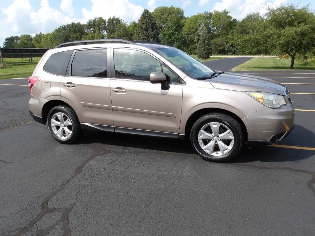 2014 SUBARU Forester