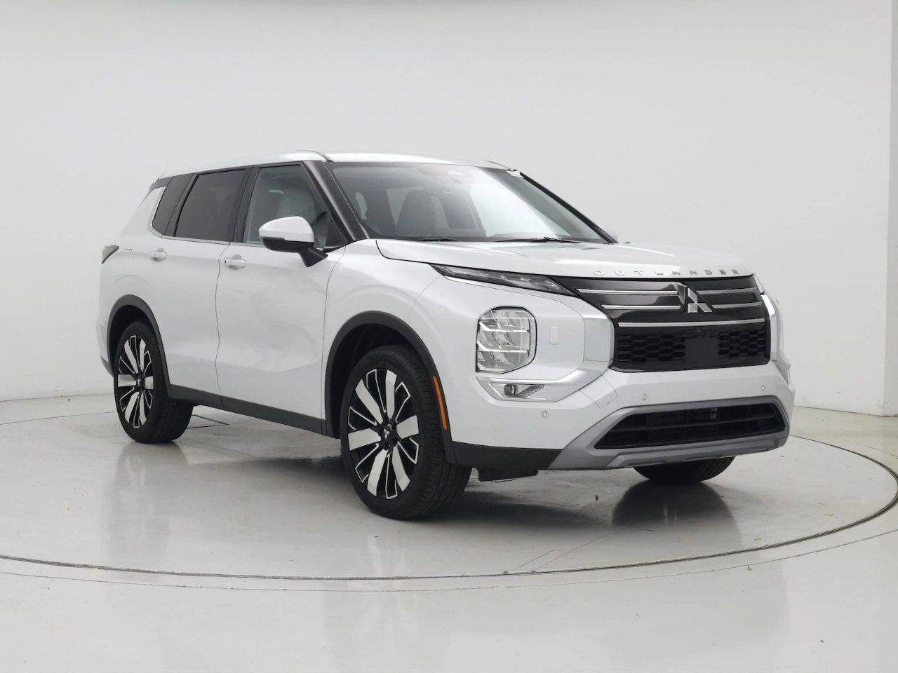 2025 MITSUBISHI Outlander