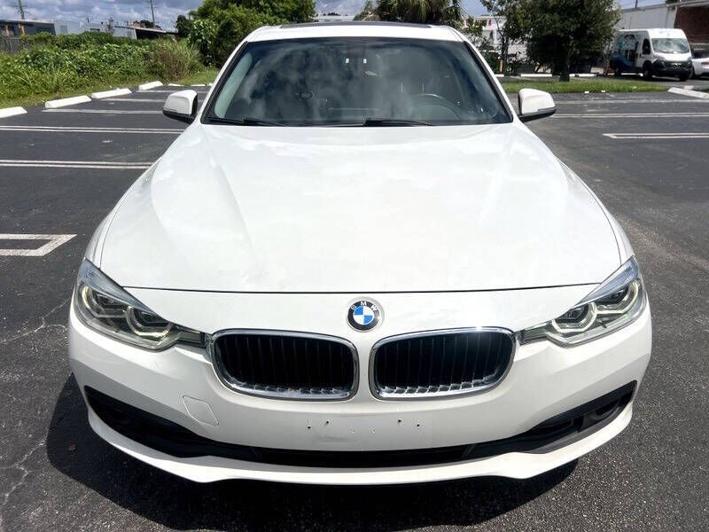 2018 BMW 320i