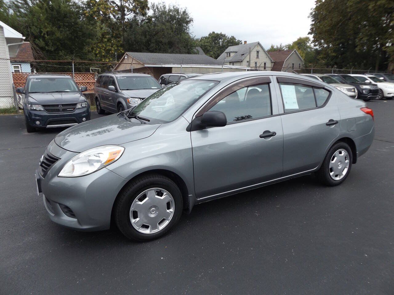 2012 NISSAN Versa