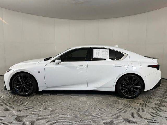2021 Lexus IS