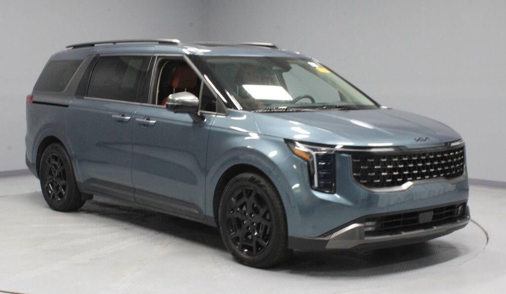 2025 KIA Carnival