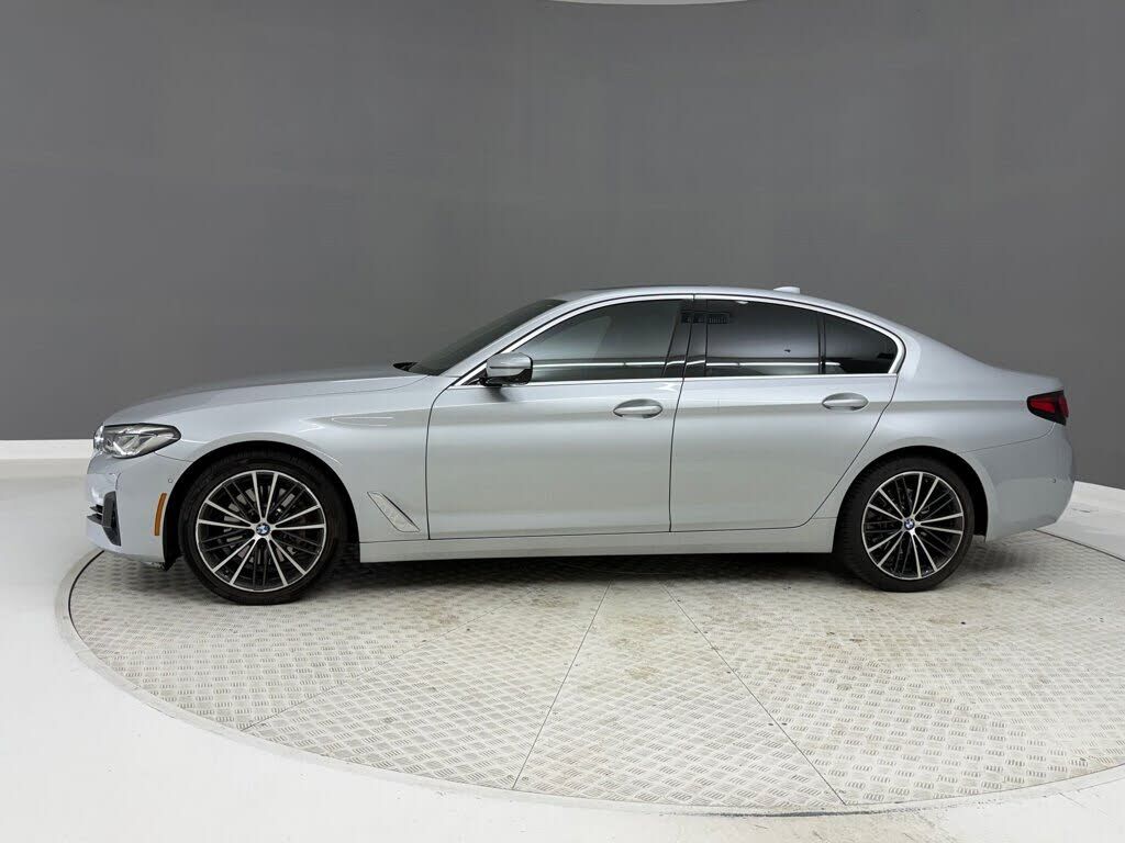 2021 BMW 530i