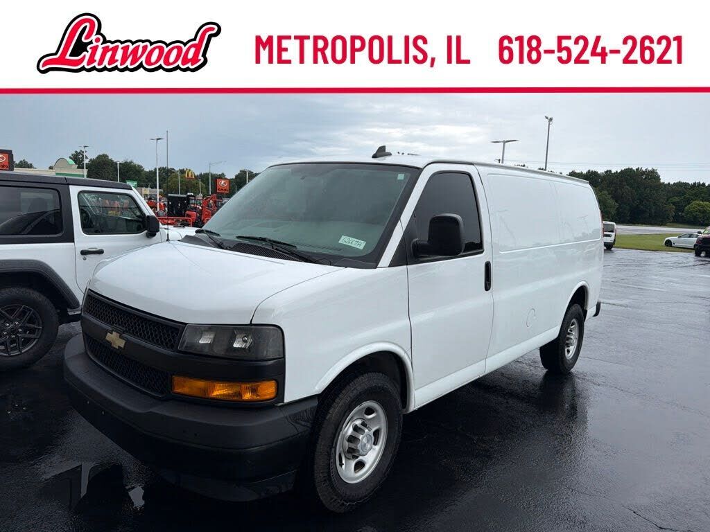 2020 CHEVROLET Express