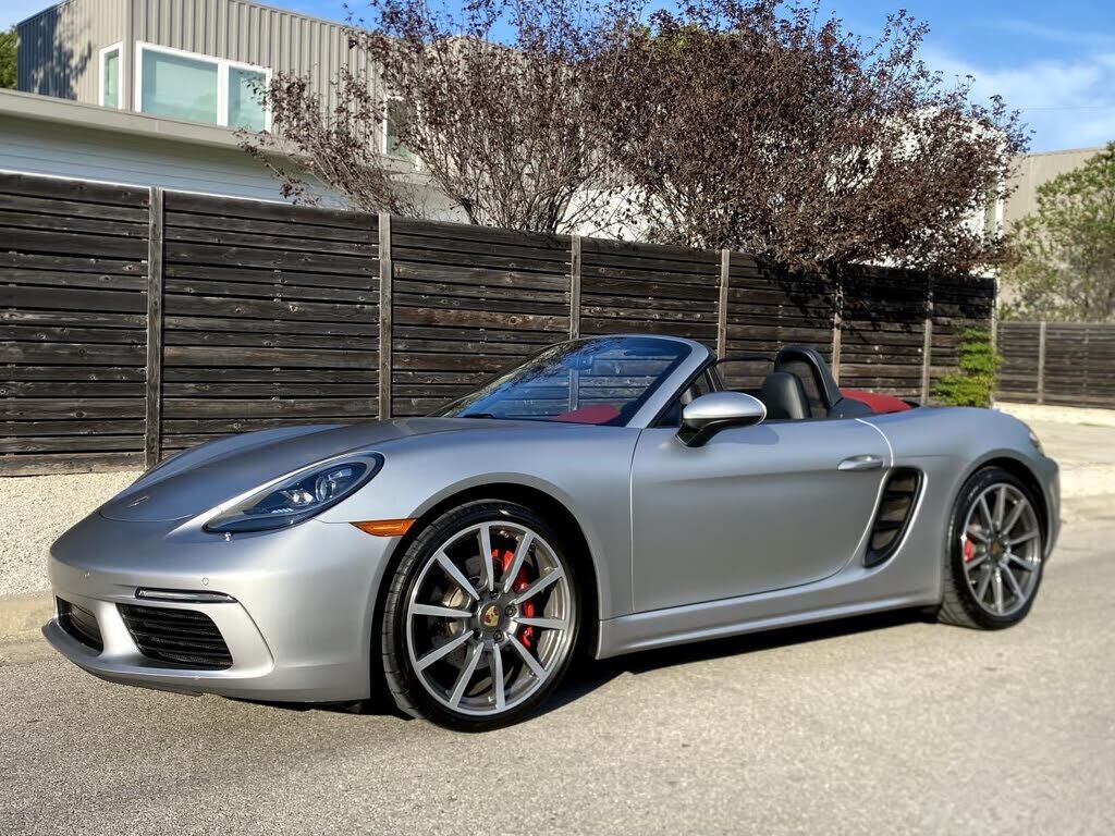 2017 PORSCHE Boxster