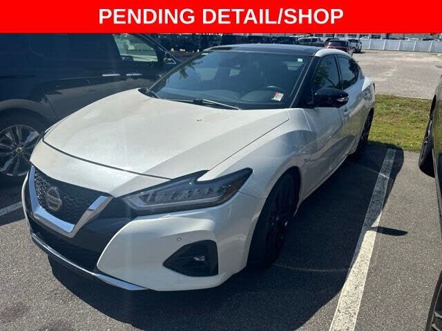 2019 NISSAN Maxima