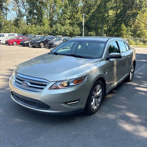2011 FORD Taurus
