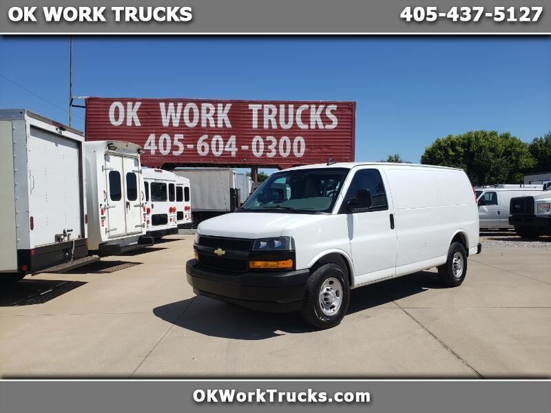 2020 CHEVROLET Express
