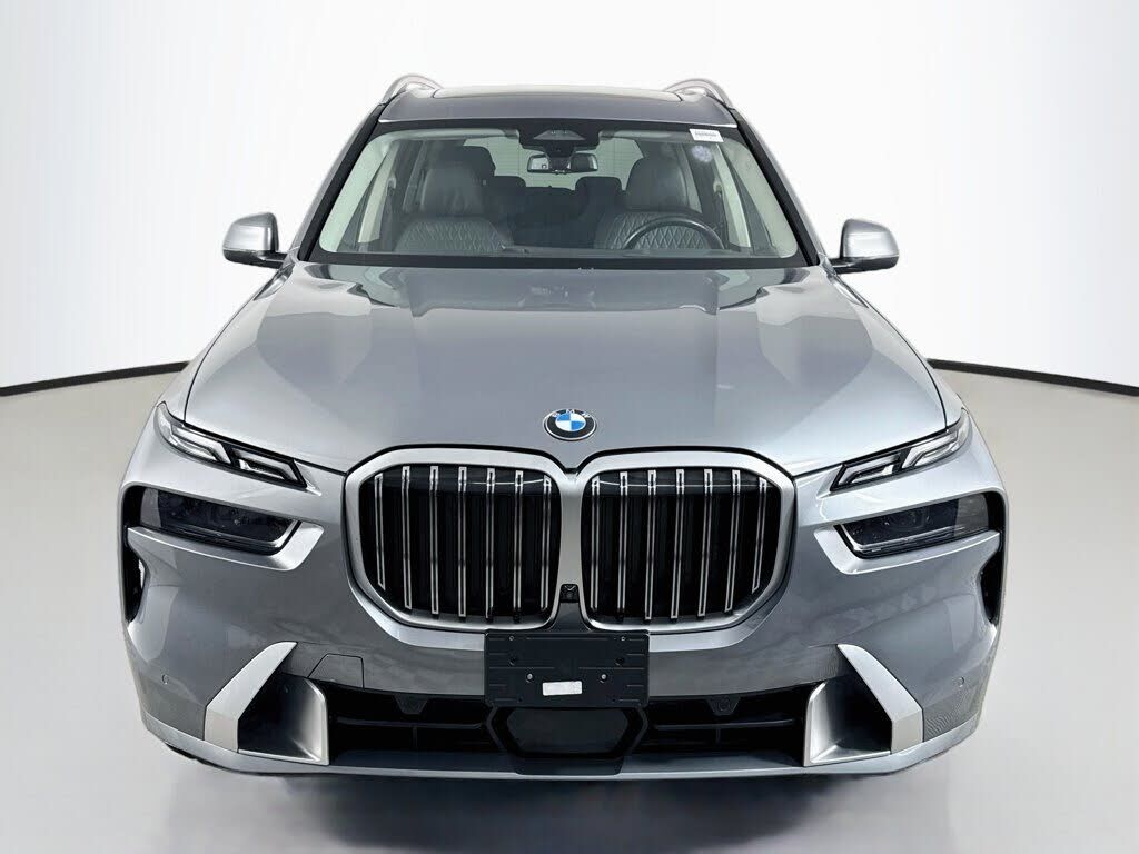 2025 BMW X7