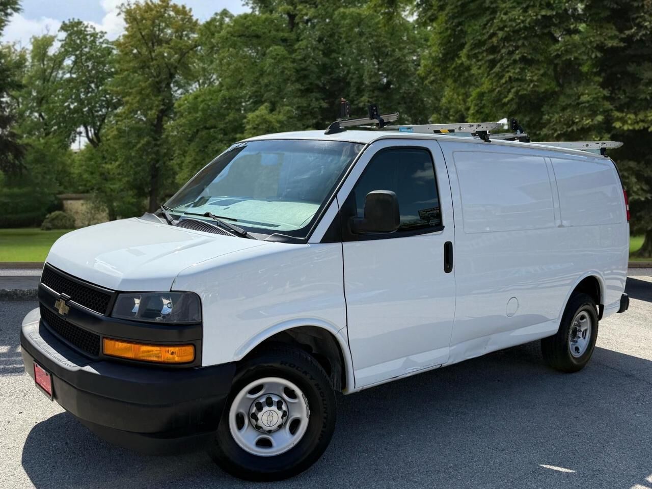 2020 CHEVROLET Express