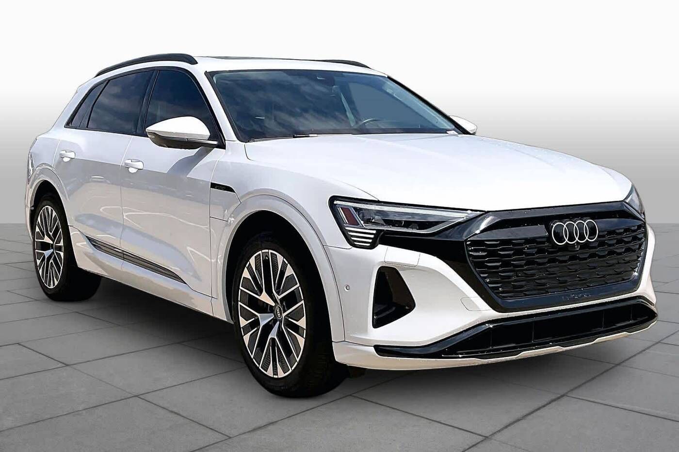 2024 Audi Q8