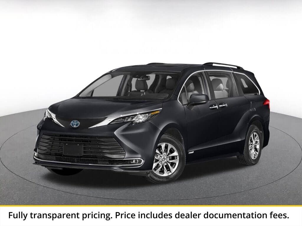 2024 TOYOTA Sienna