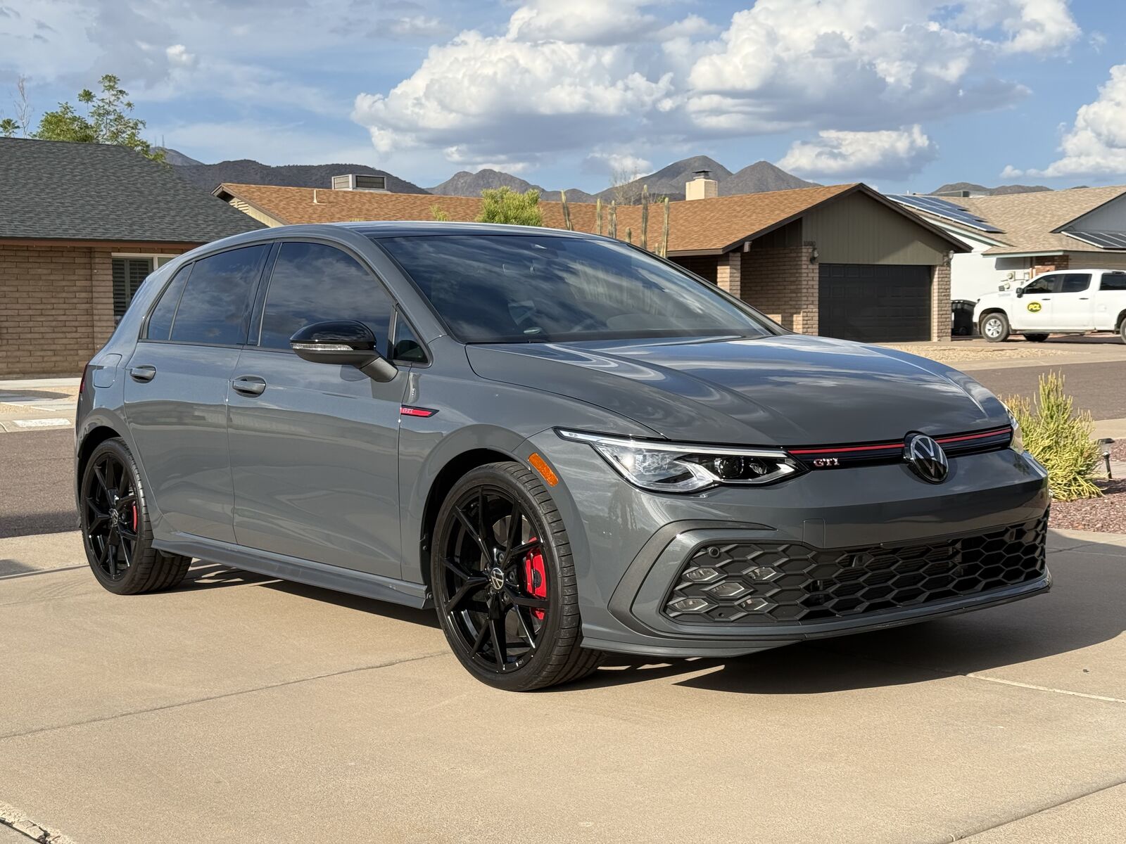 2024 VOLKSWAGEN GTI
