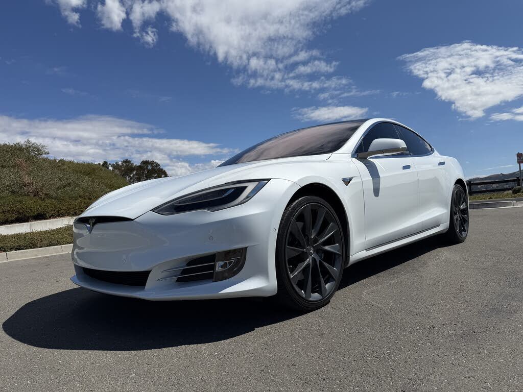 2018 TESLA Model S