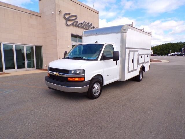 2022 CHEVROLET Express