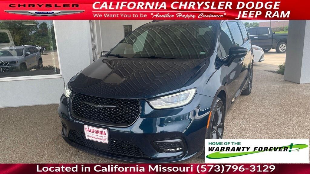 2023 CHRYSLER Pacifica