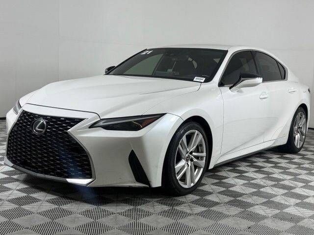 2021 Lexus IS
