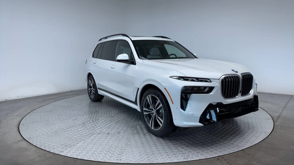2025 BMW X7