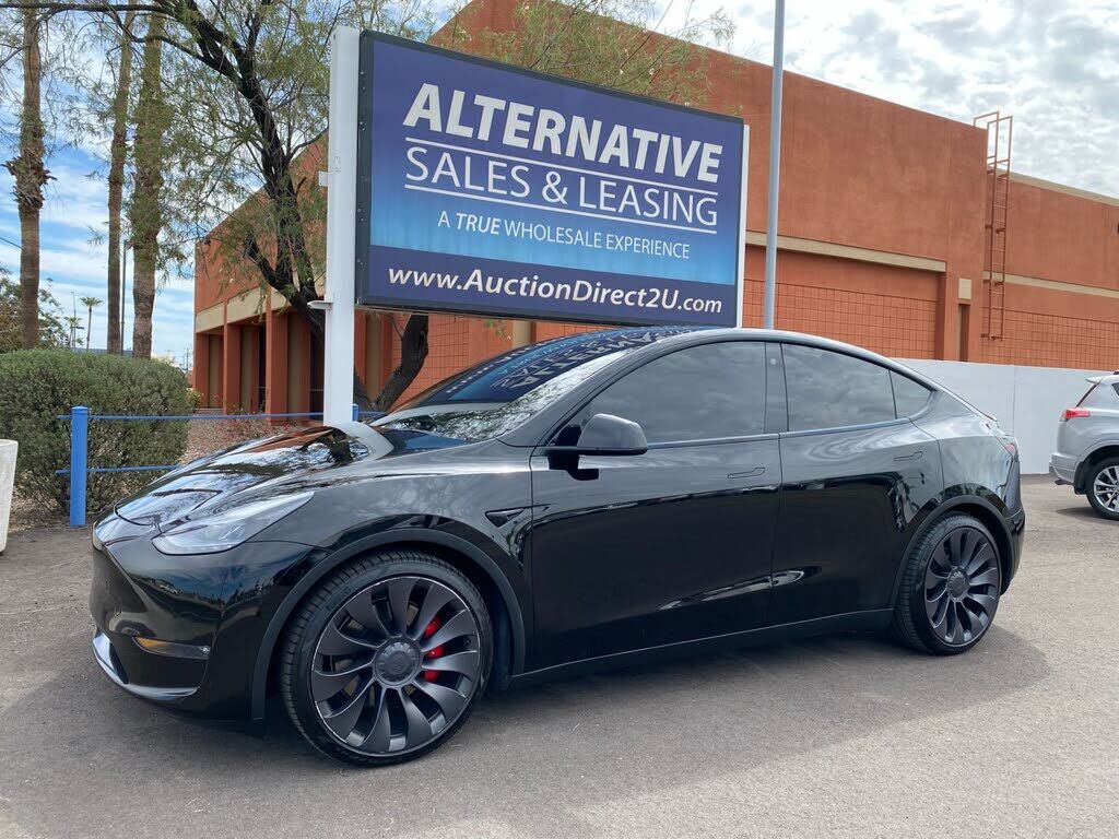2021 TESLA Model Y