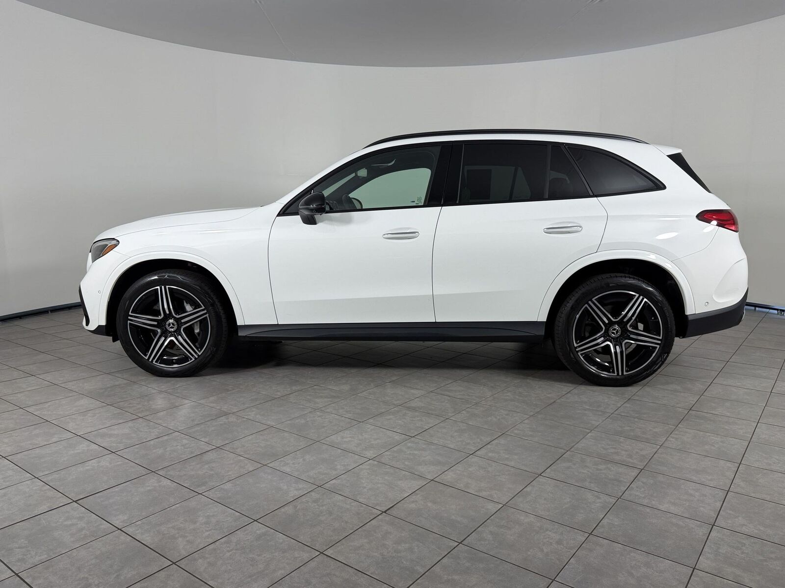 2024 Mercedes-Benz GLC-Class