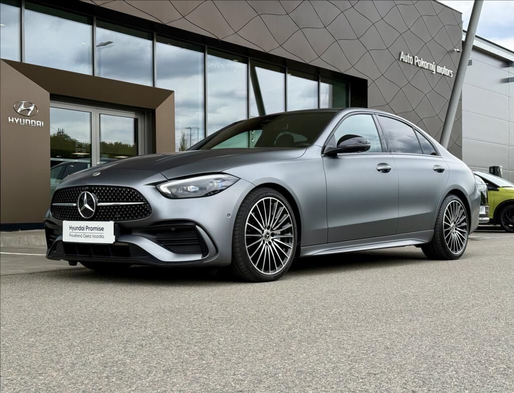 2022 MERCEDES-BENZ C-Class