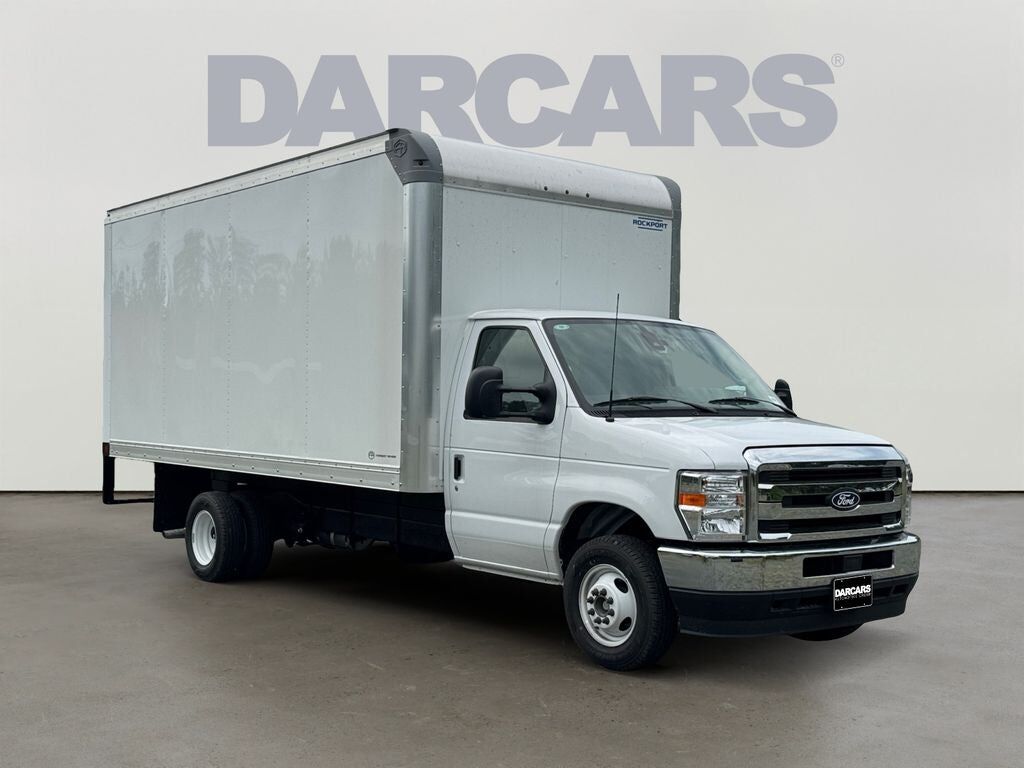 2027 FORD E-450