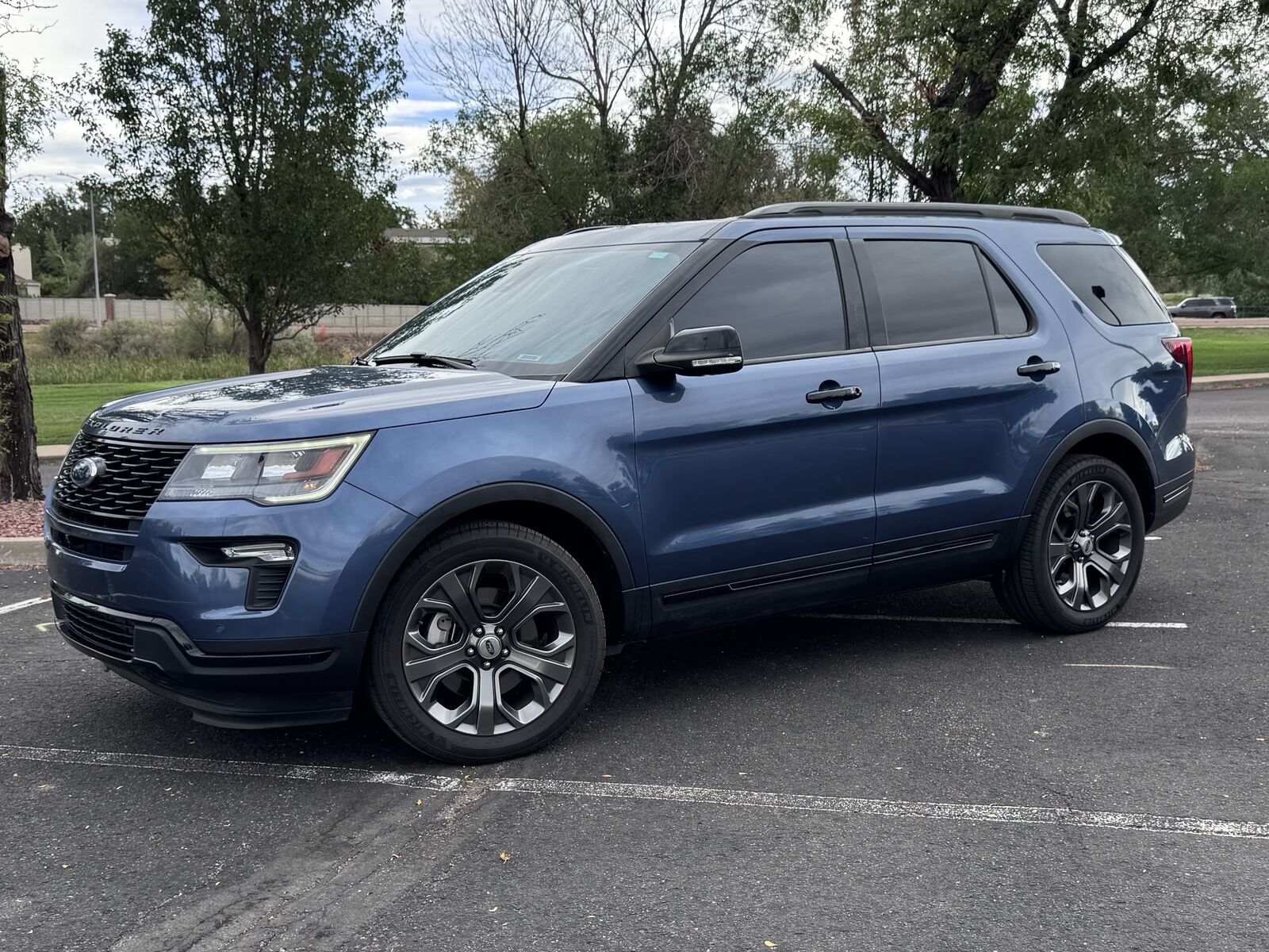 2018 FORD Explorer