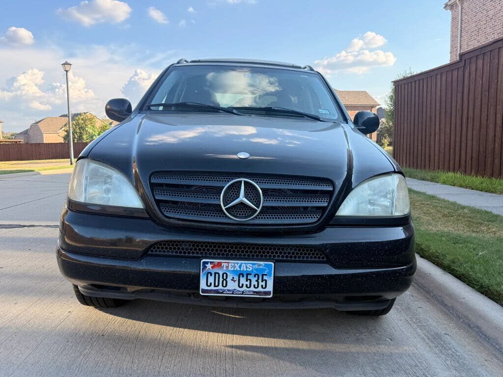 2000 Mercedes-Benz M-Class