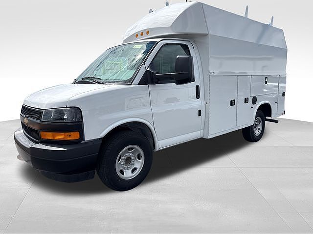 2026 CHEVROLET Express