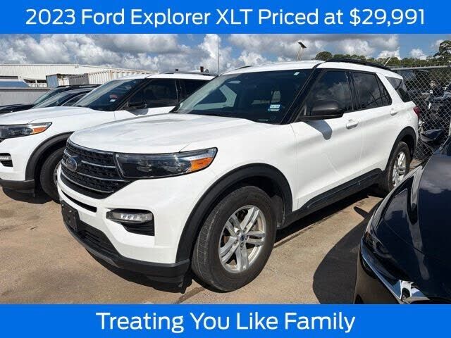 2023 FORD Explorer