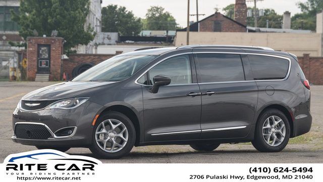 2017 CHRYSLER Pacifica