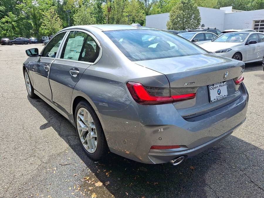 2026 BMW 330i
