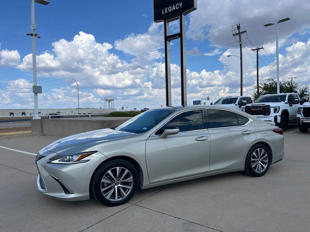 2021 LEXUS ES