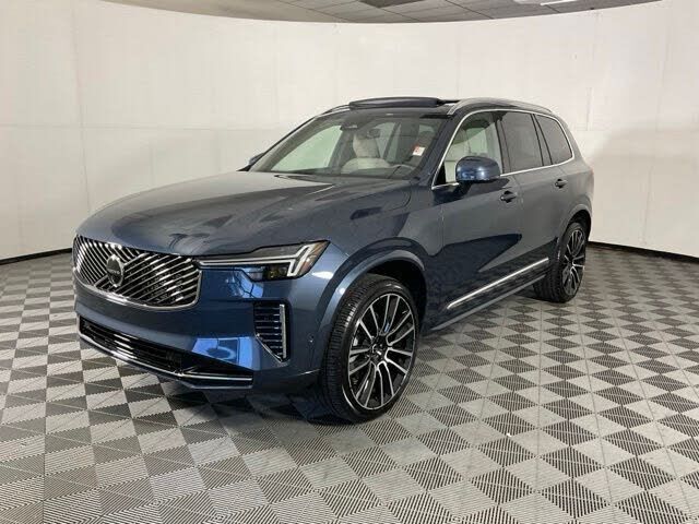 2025 VOLVO XC90