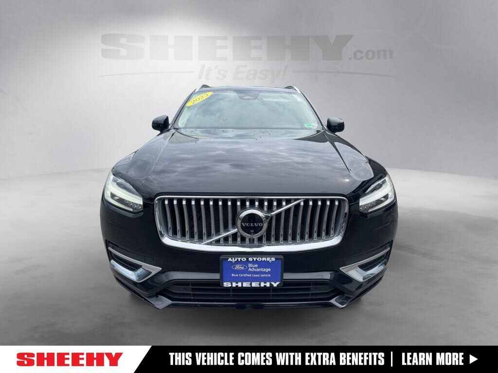2023 VOLVO XC90