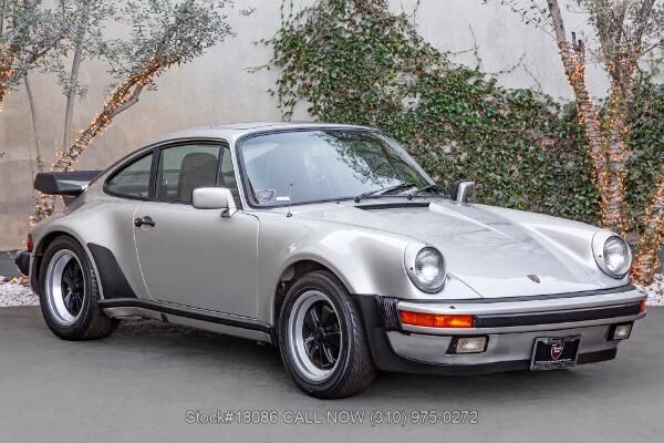 1984 PORSCHE 911