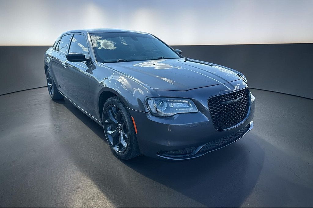 2022 CHRYSLER 300