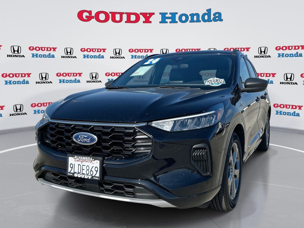 2024 FORD Escape