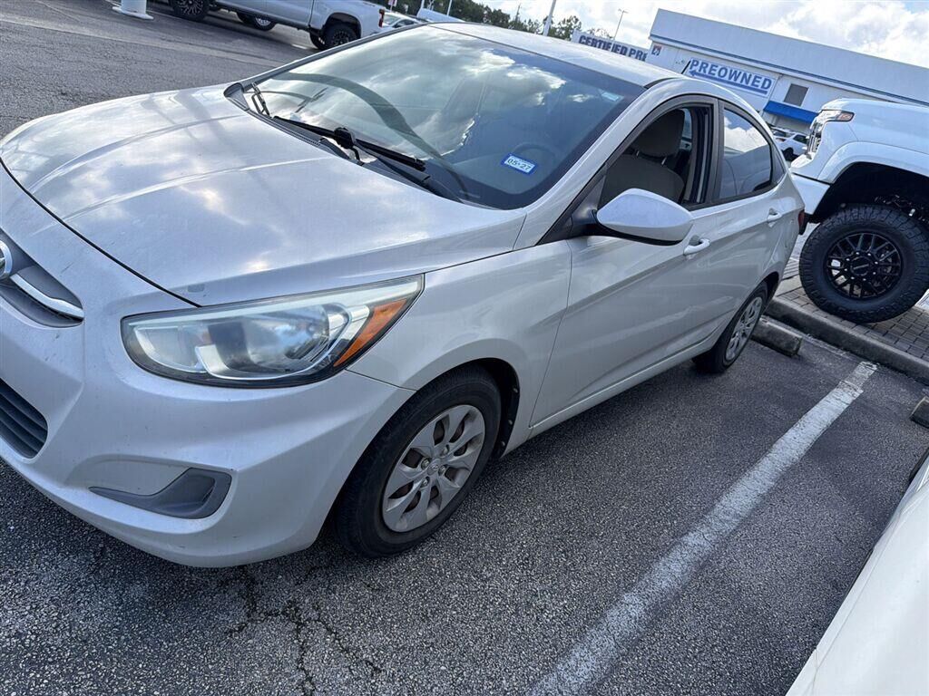 2016 HYUNDAI Accent