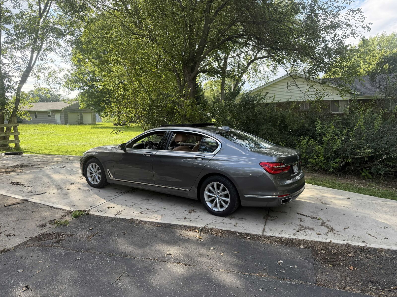 2018 BMW 740i
