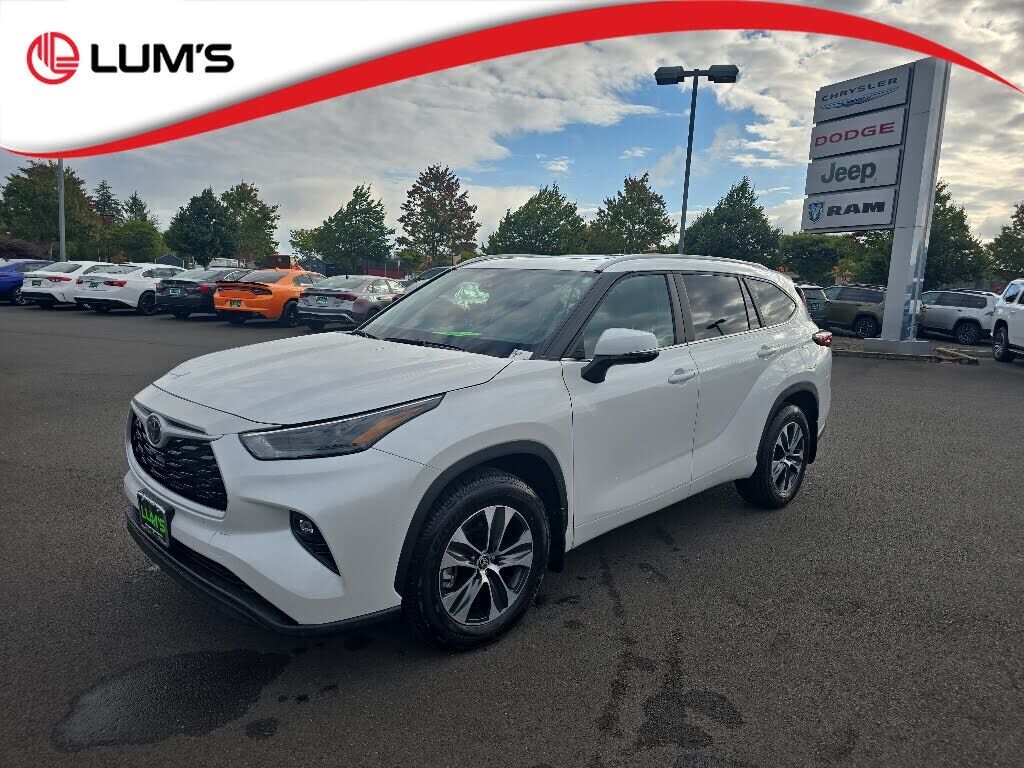 2025 TOYOTA Highlander