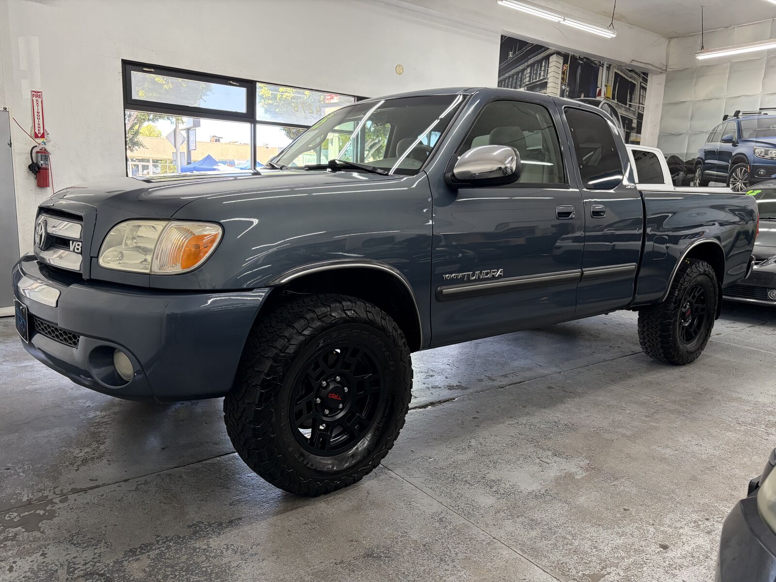 2005 TOYOTA Tundra