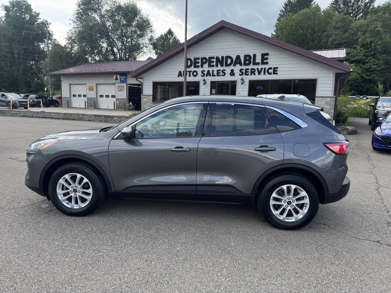 2021 FORD Escape