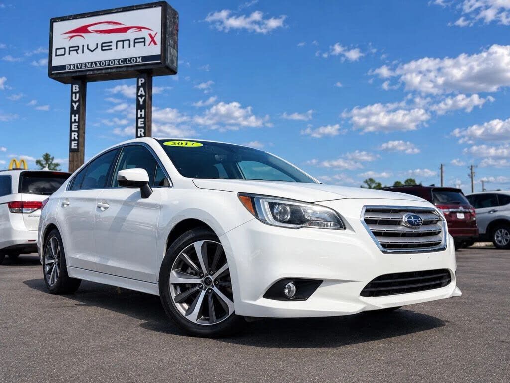 2017 SUBARU Legacy