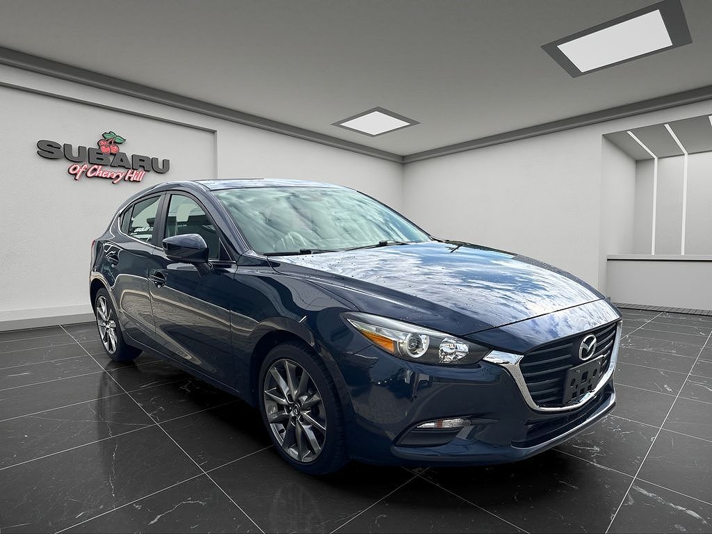2018 MAZDA Mazda3