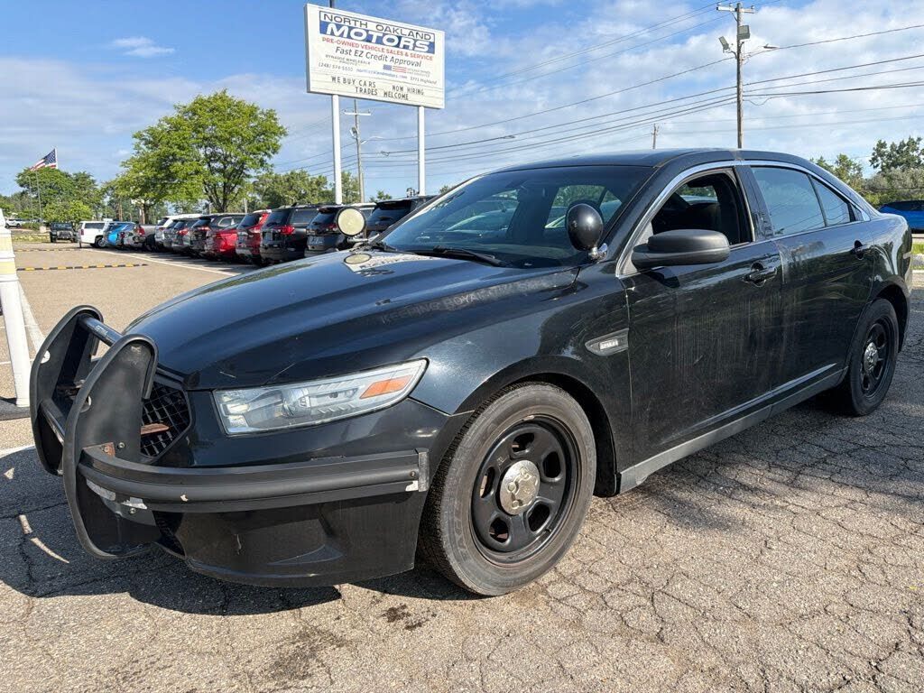 2013 FORD Taurus
