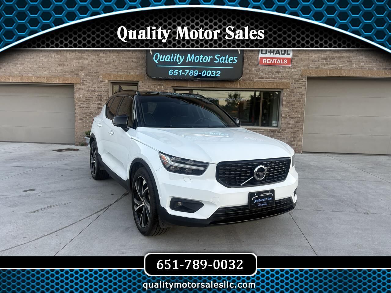 2020 VOLVO XC40