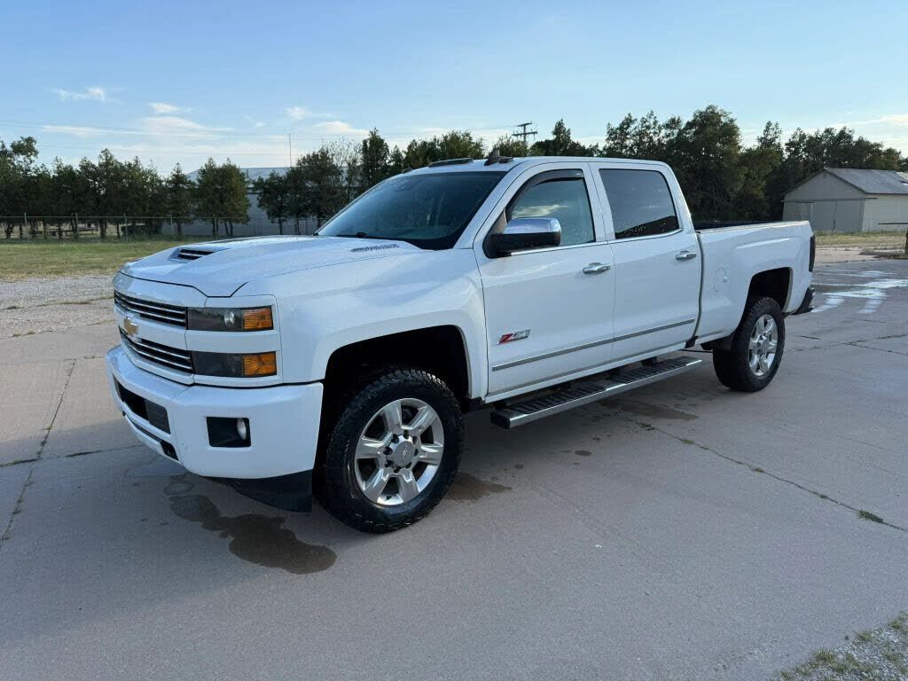 2018 CHEVROLET Silverado