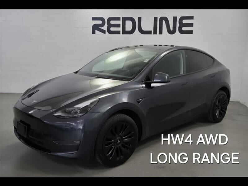 2025 TESLA Model Y